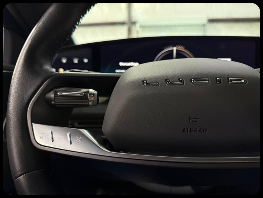 Lucid Air photo 22