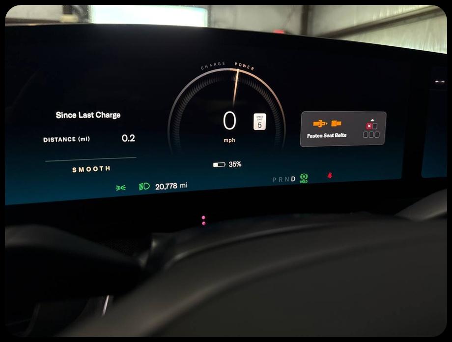 Lucid Air photo 28