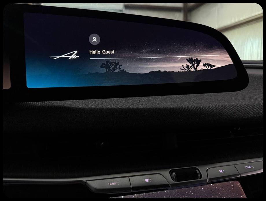 Lucid Air photo 32