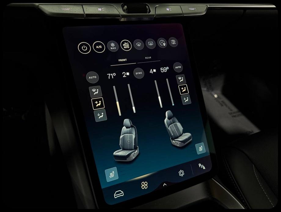 Lucid Air photo 37