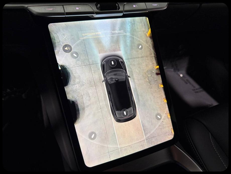 Lucid Air photo 44