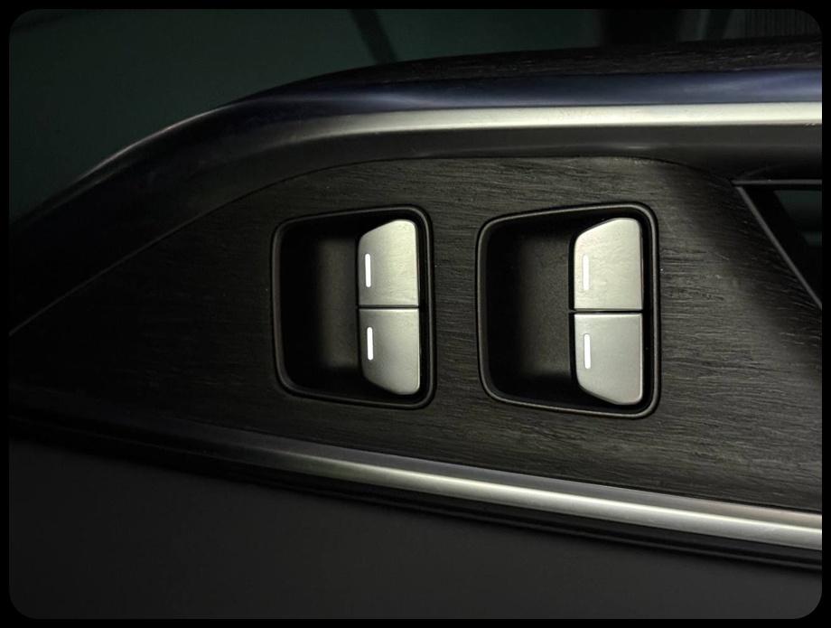 Lucid Air photo 52