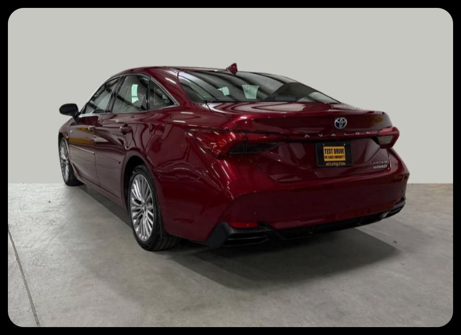 Toyota Avalon Hybrid  2019