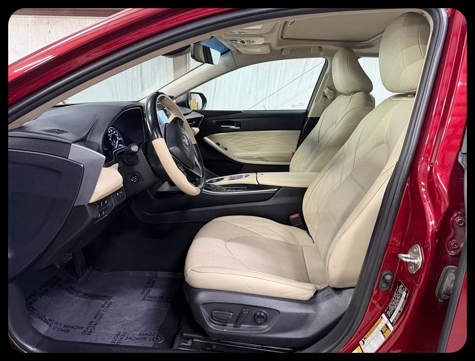 Toyota Avalon Hybrid  2019