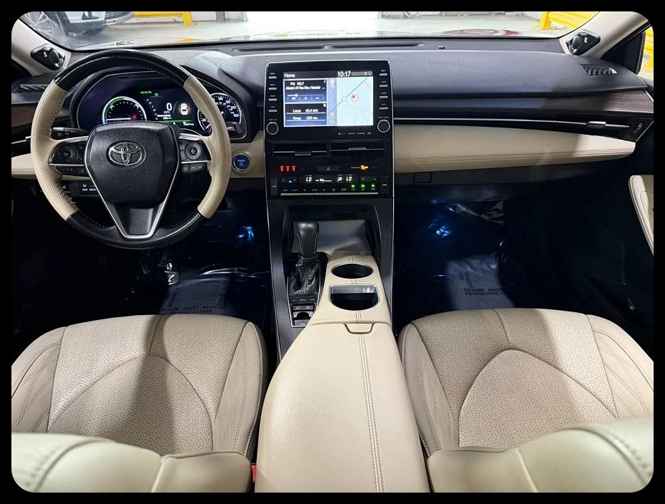 Toyota Avalon Hybrid  2019