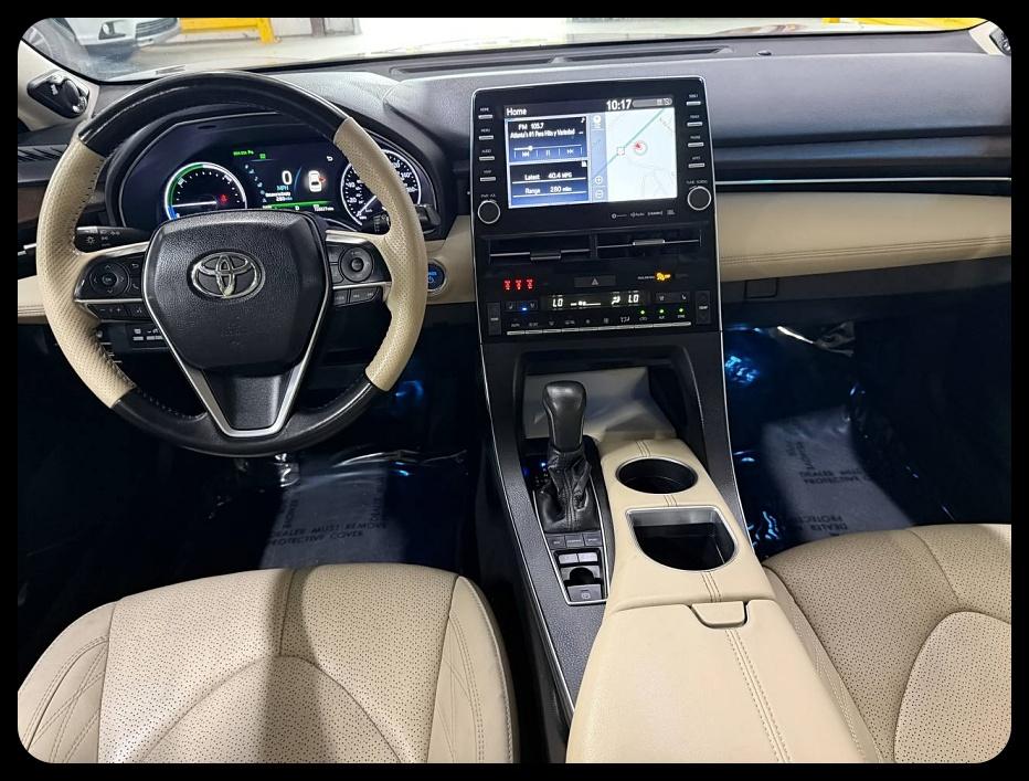Toyota Avalon Hybrid  2019
