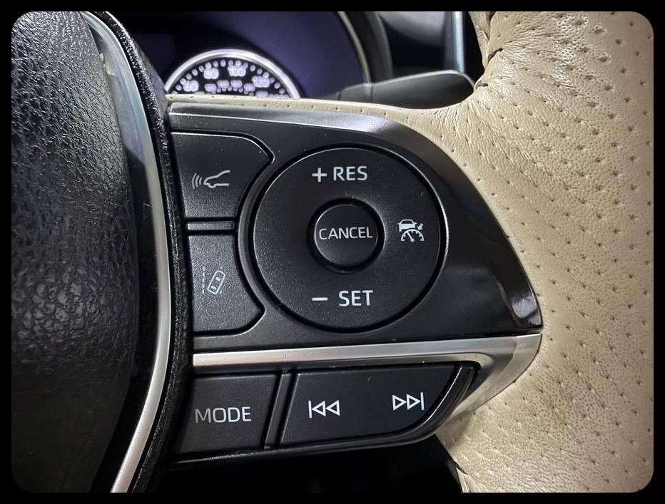Toyota Avalon Hybrid  2019