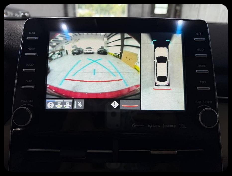 Toyota Avalon Hybrid  2019