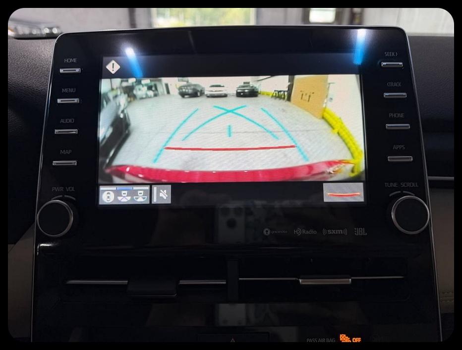 Toyota Avalon Hybrid  2019