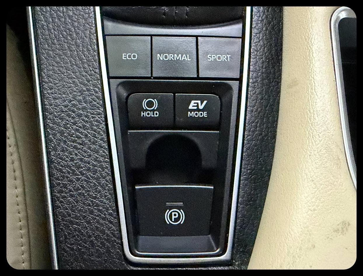 Toyota Avalon Hybrid  2019
