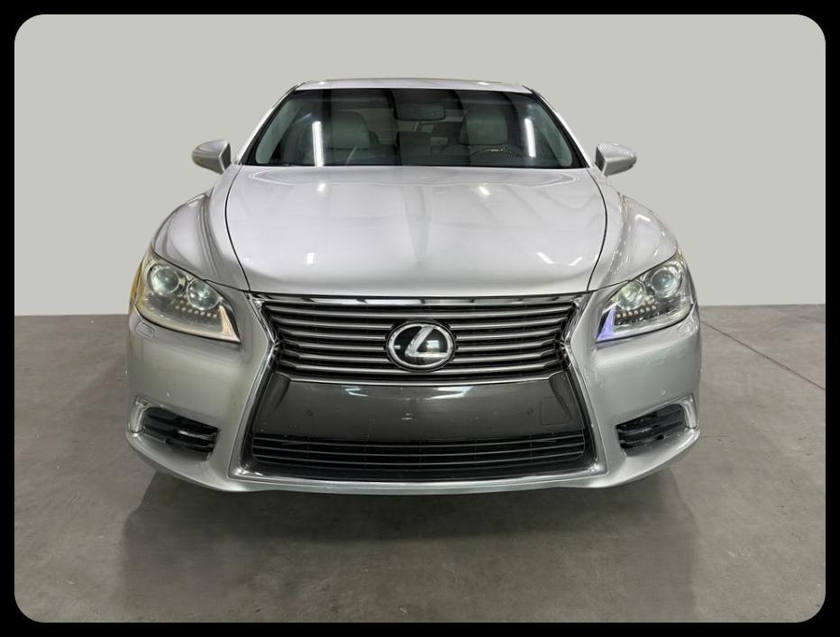 Lexus LS 460  2013