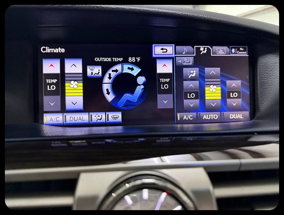 Lexus LS 460  2013