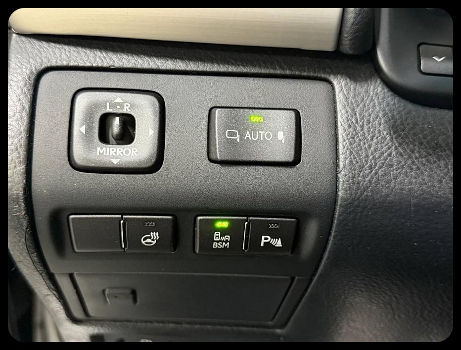 Lexus LS 460  2013