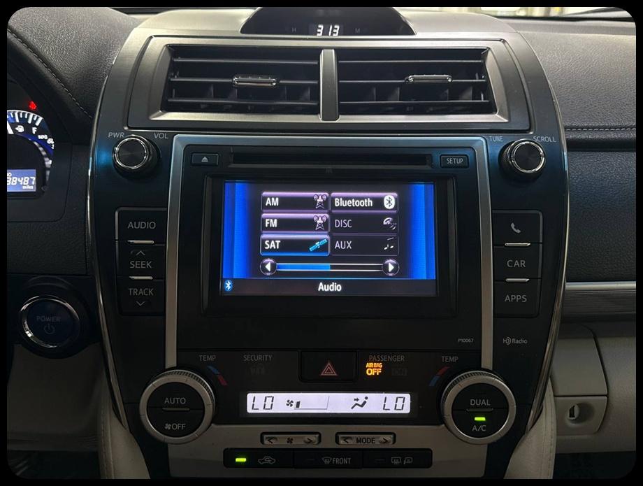 Toyota Camry photo 26