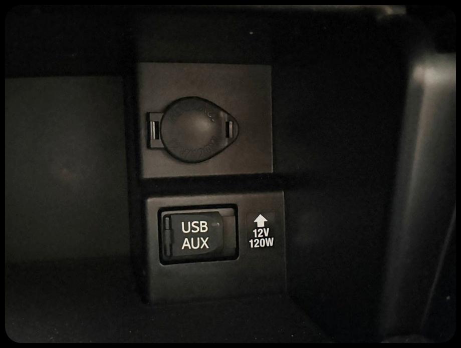 Toyota Camry photo 32