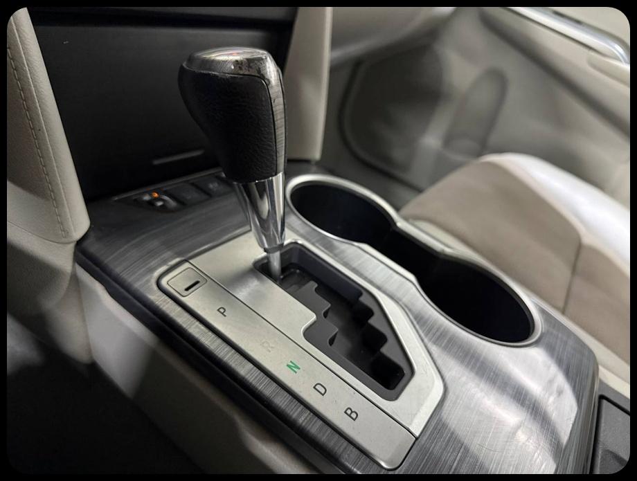 Toyota Camry photo 34