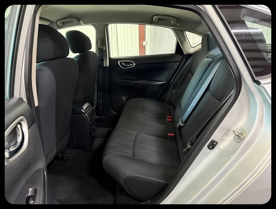Nissan Sentra photo 10