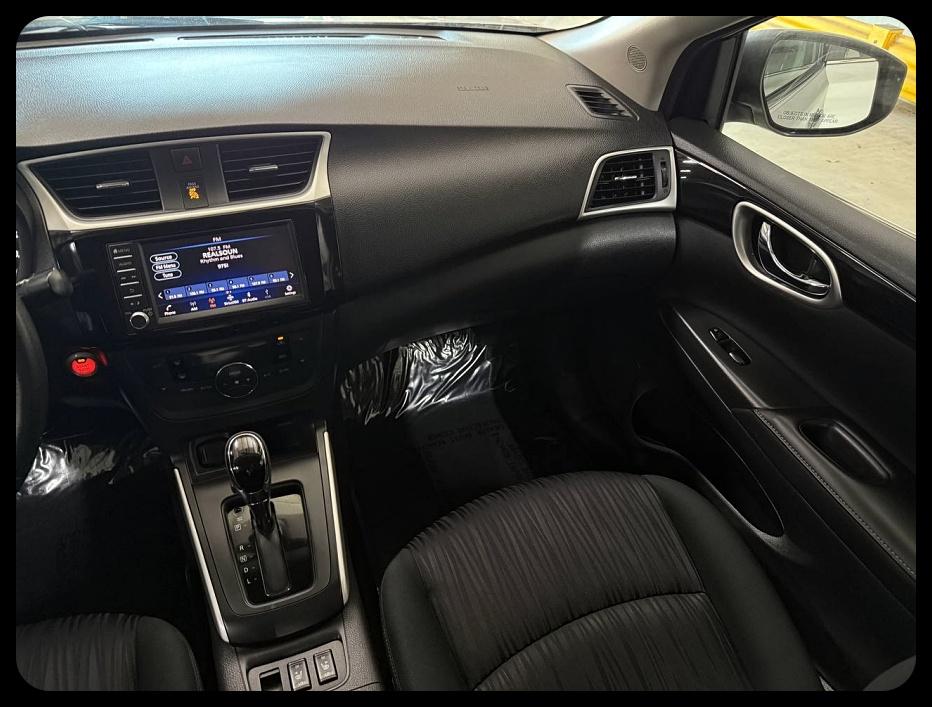 Nissan Sentra photo 14