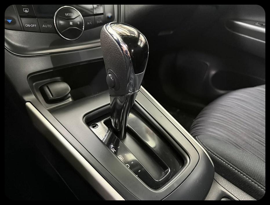 Nissan Sentra photo 34