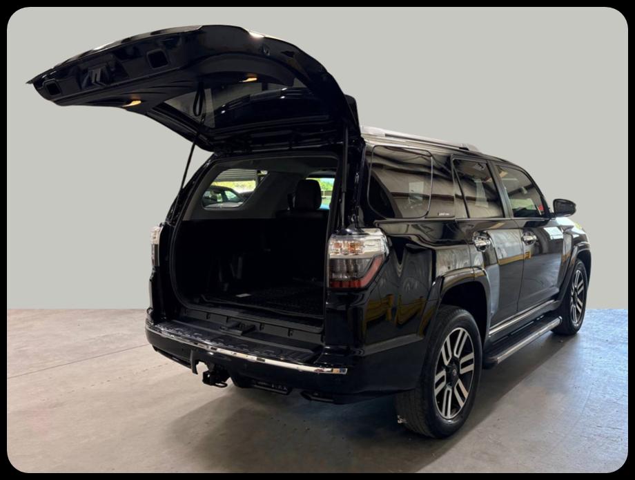 Toyota 4Runner photo 8
