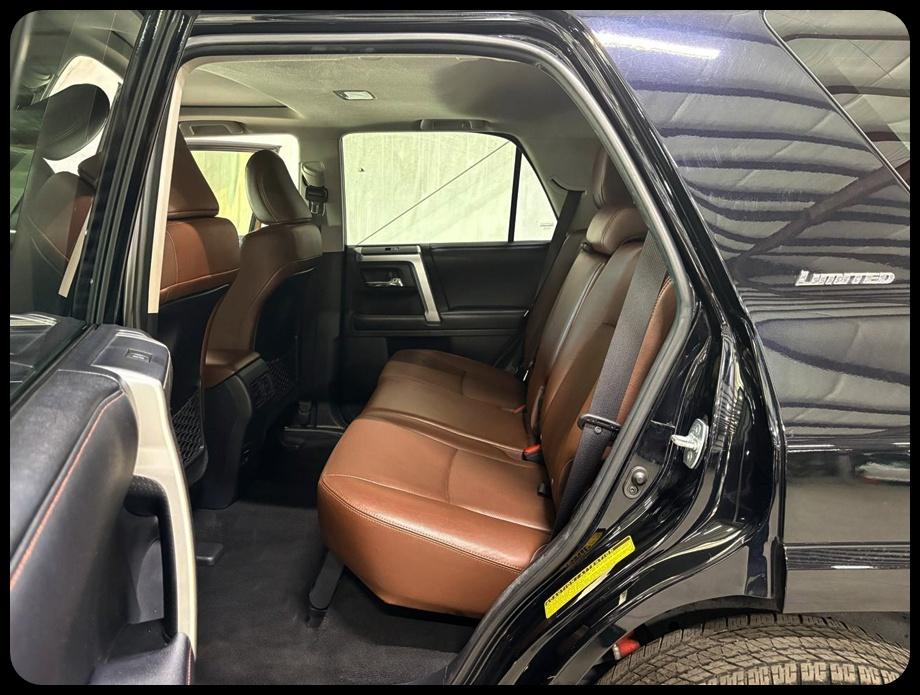 Toyota 4Runner photo 11