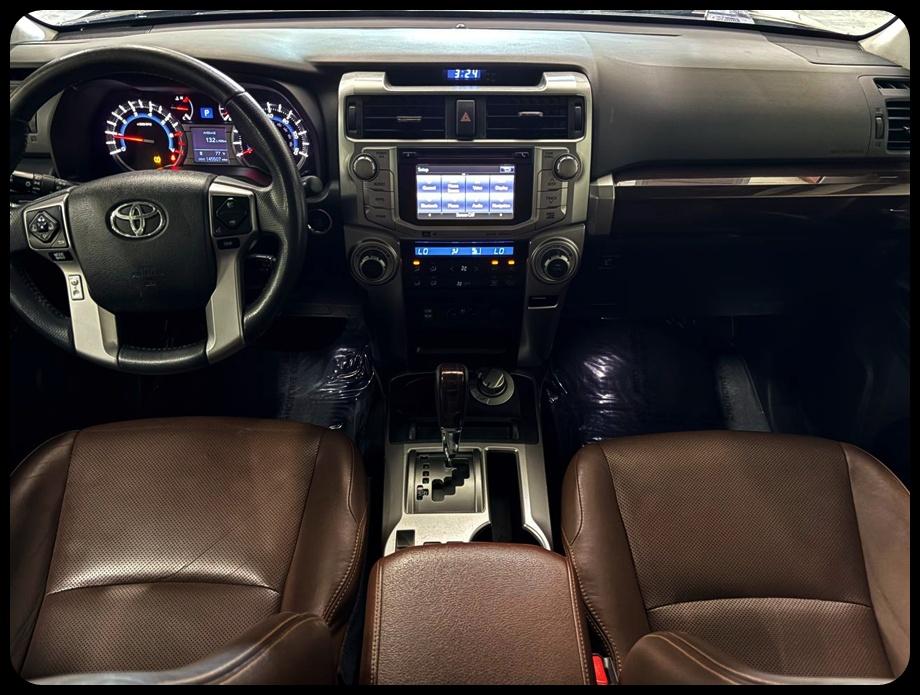 Toyota 4Runner photo 15