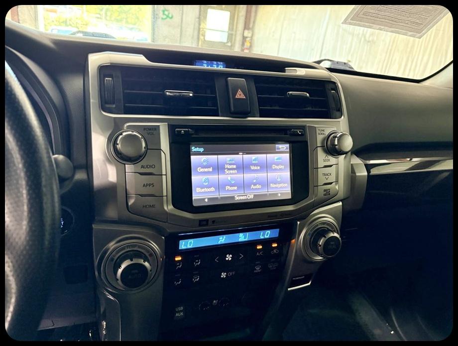 Toyota 4Runner photo 25