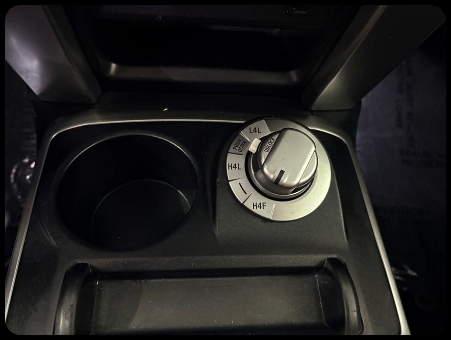 Toyota 4Runner photo 32