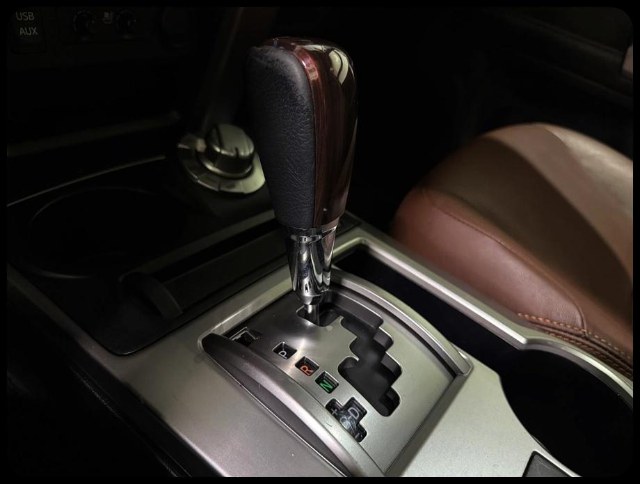 Toyota 4Runner photo 35