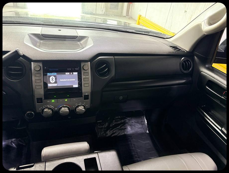 Toyota Tundra  2019