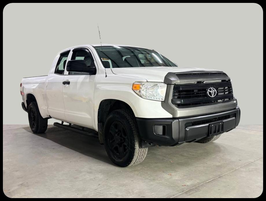 Toyota Tundra  2016