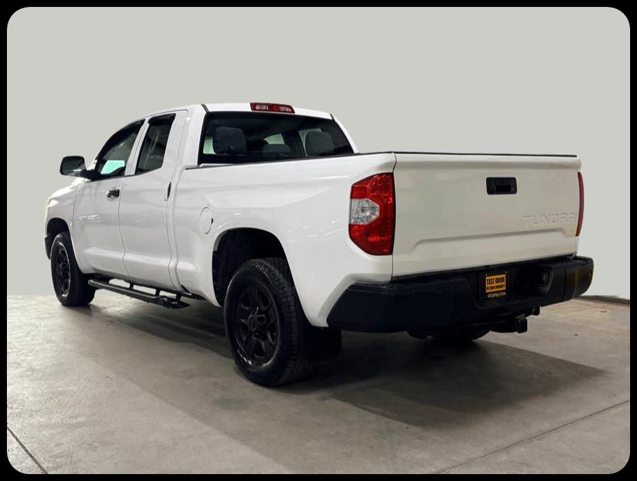 Toyota Tundra  2016