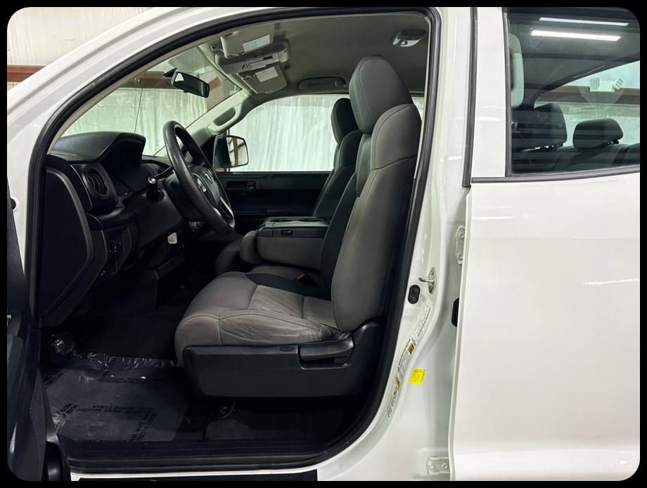 Toyota Tundra  2016
