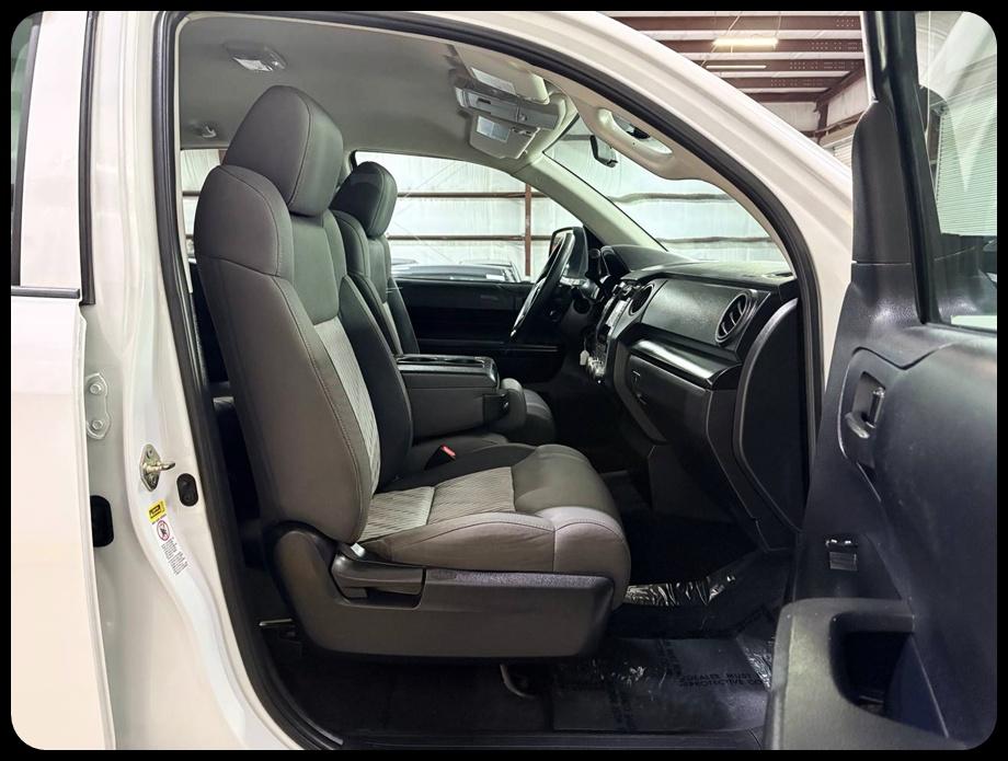 Toyota Tundra  2016