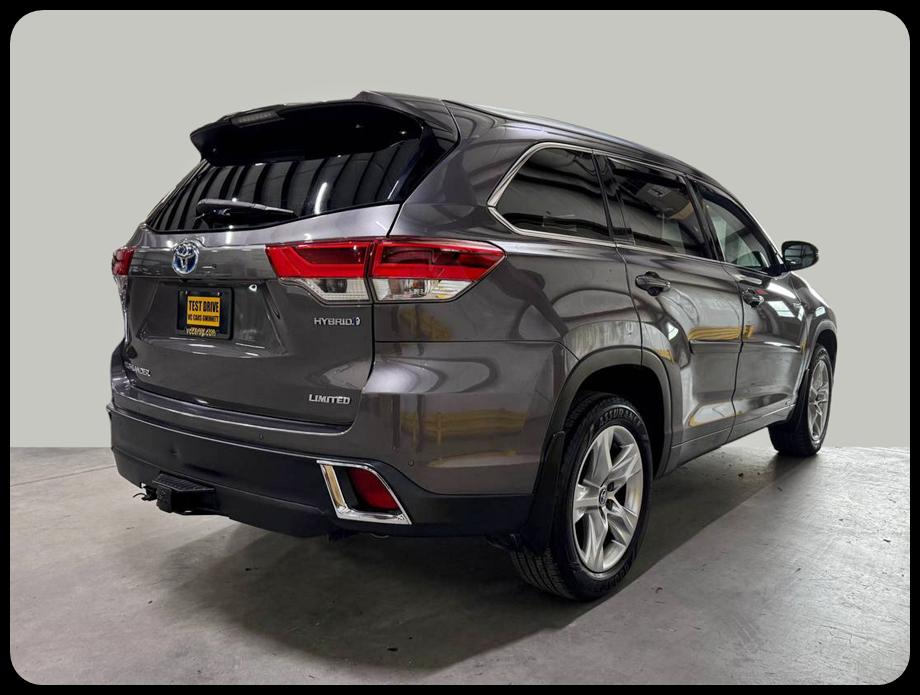 Toyota Highlander Hybrid Limited 2017