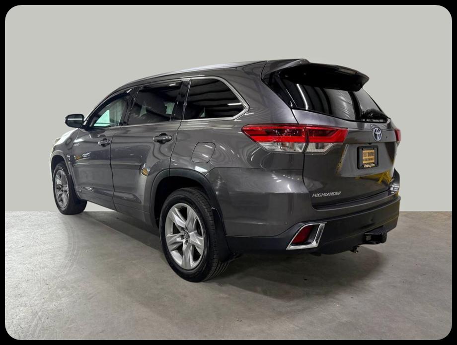 Toyota Highlander Hybrid Limited 2017