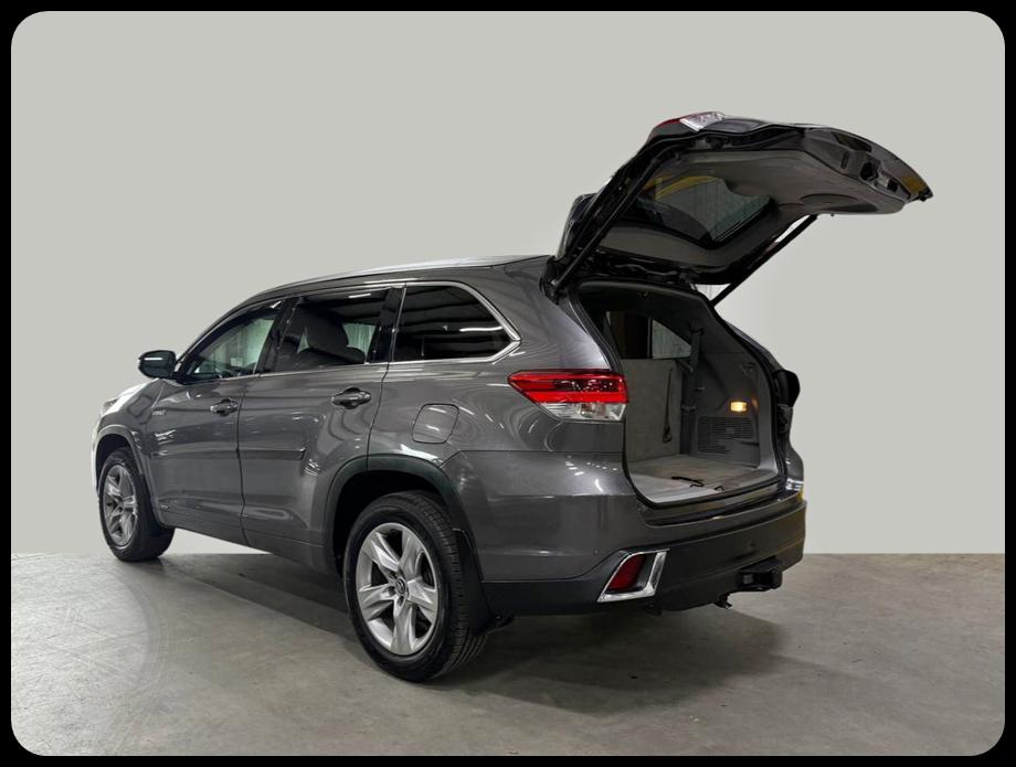 Toyota Highlander Hybrid Limited 2017