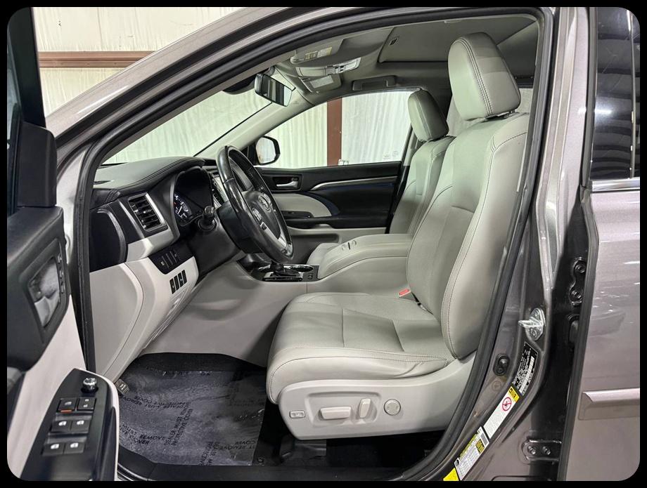 Toyota Highlander Hybrid Limited 2017