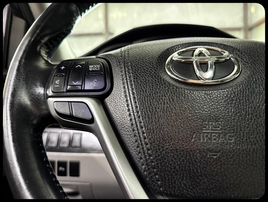 Toyota Highlander Hybrid Limited 2017