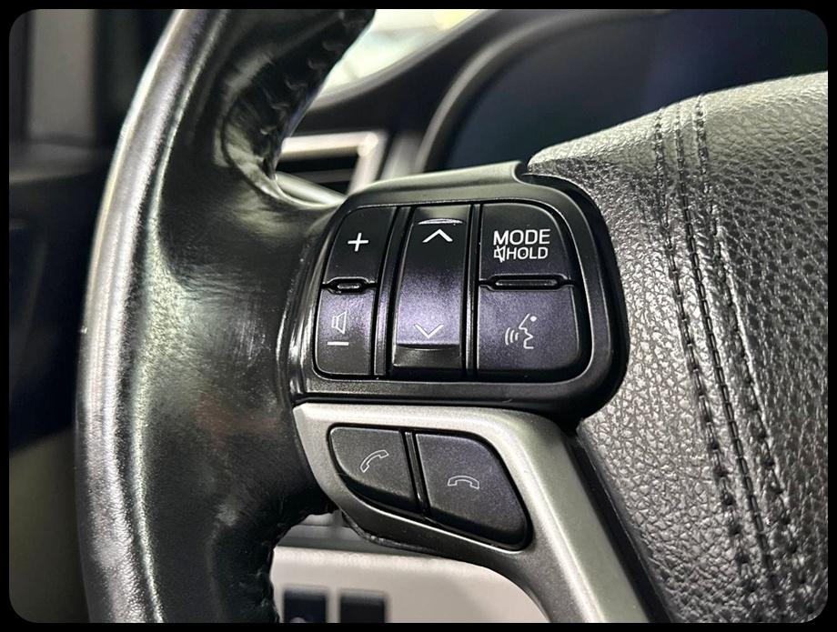 Toyota Highlander Hybrid Limited 2017