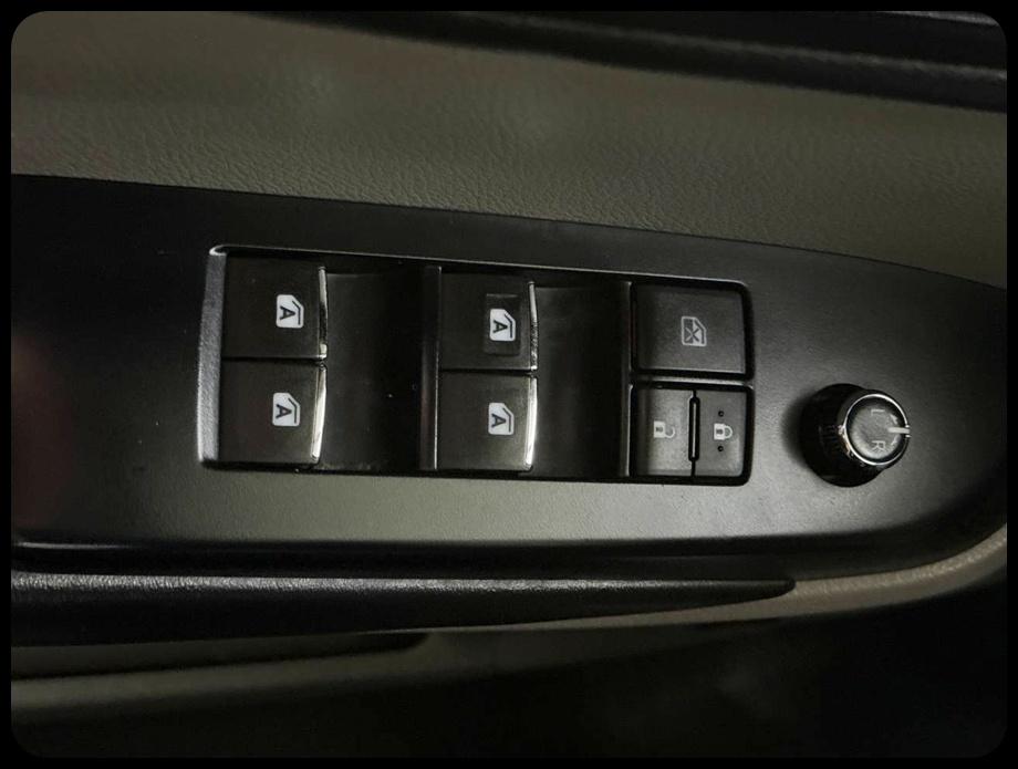 Toyota Highlander Hybrid Limited 2017