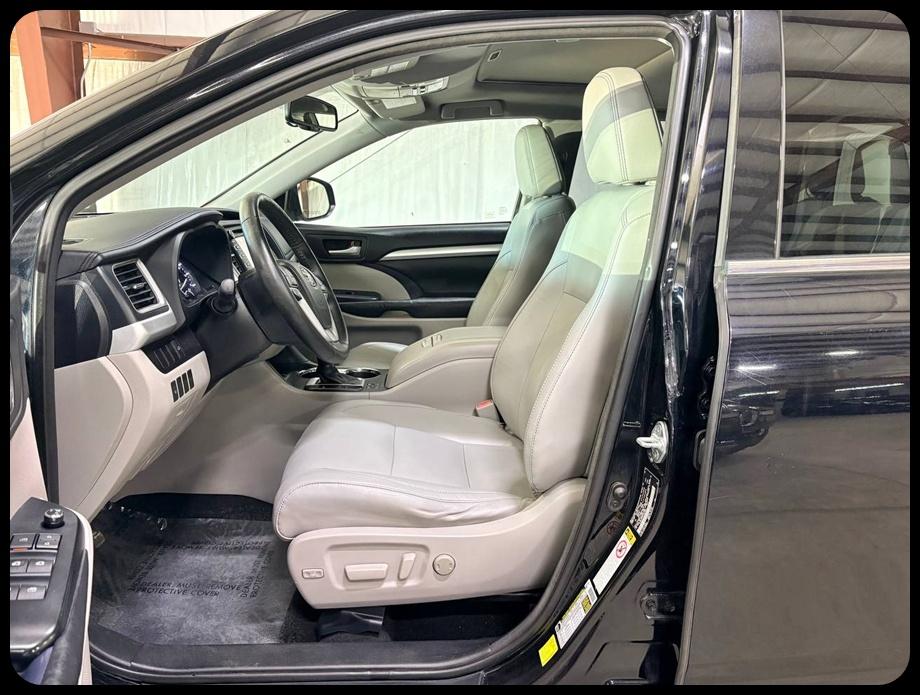 Toyota Highlander XLE 2015