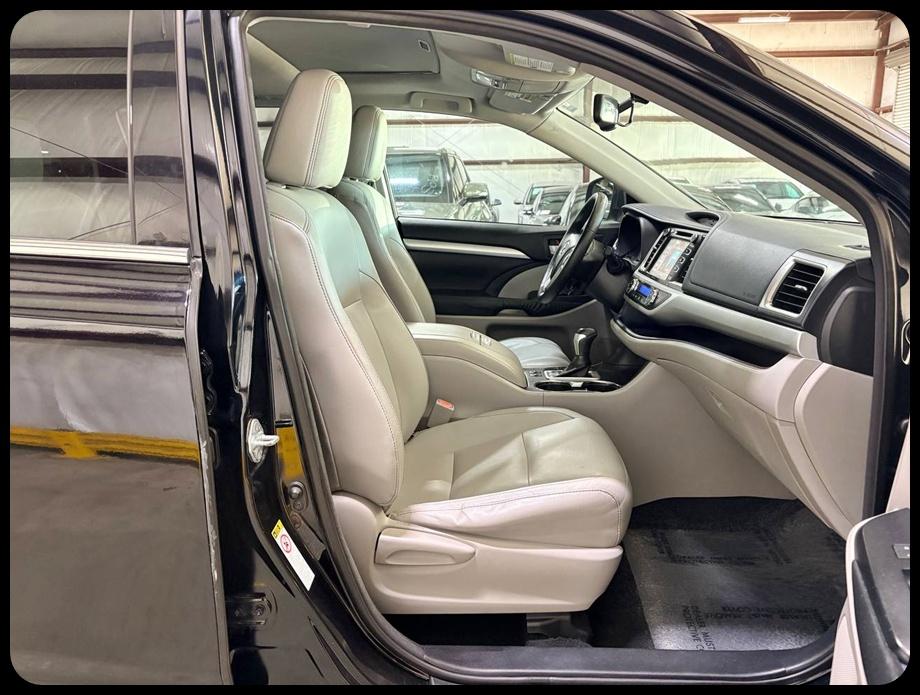 Toyota Highlander XLE 2015