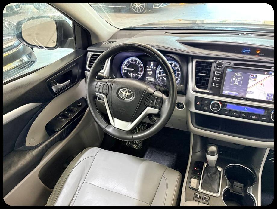 Toyota Highlander XLE 2015