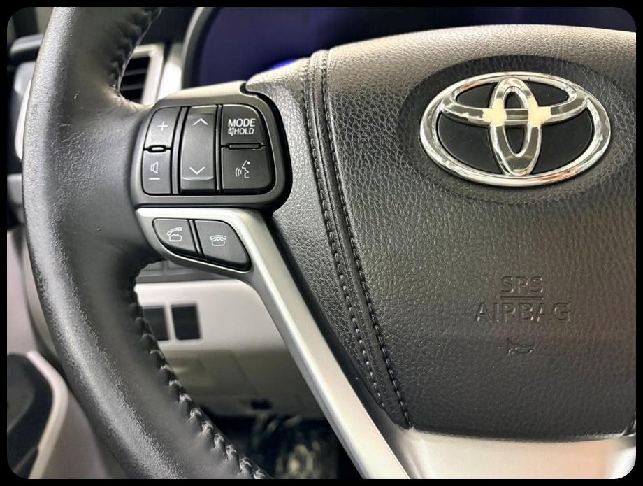 Toyota Highlander XLE 2015