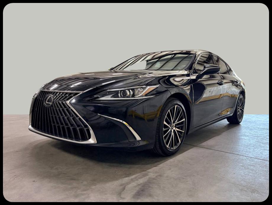 Lexus ES photo 2