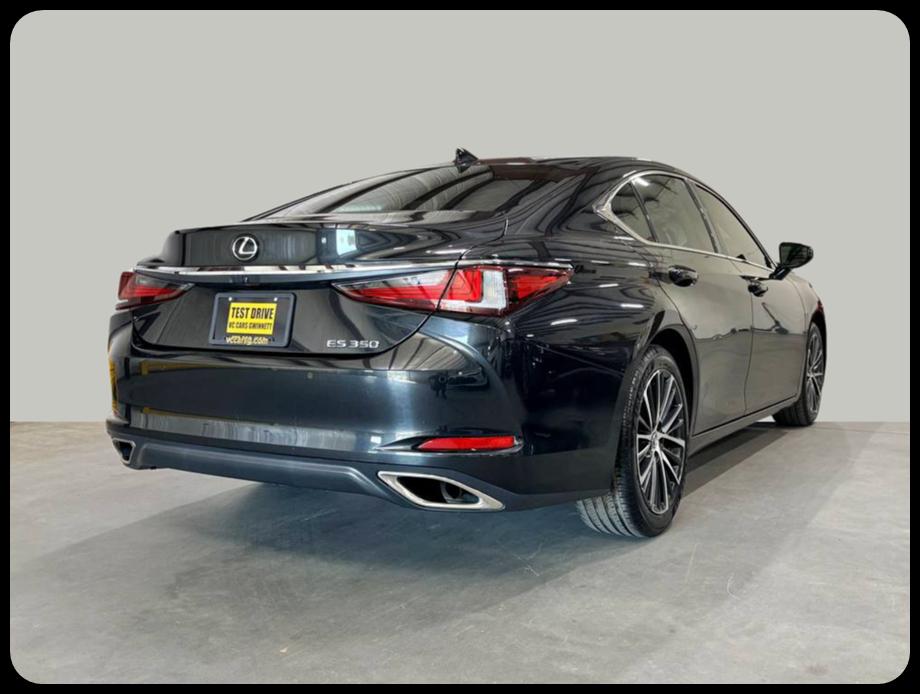 Lexus ES photo 5
