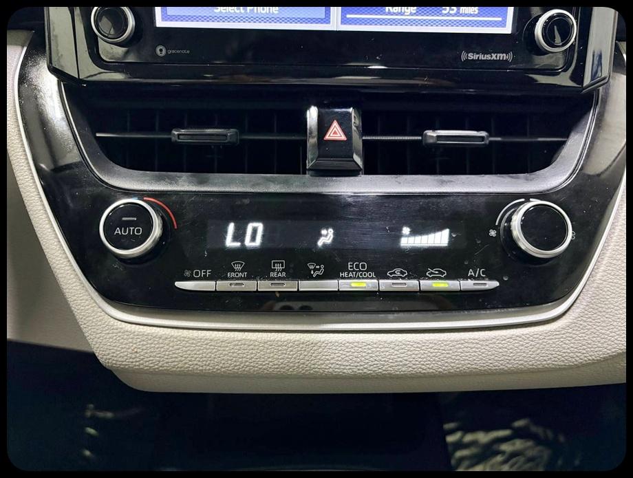 Toyota Corolla LE 2022