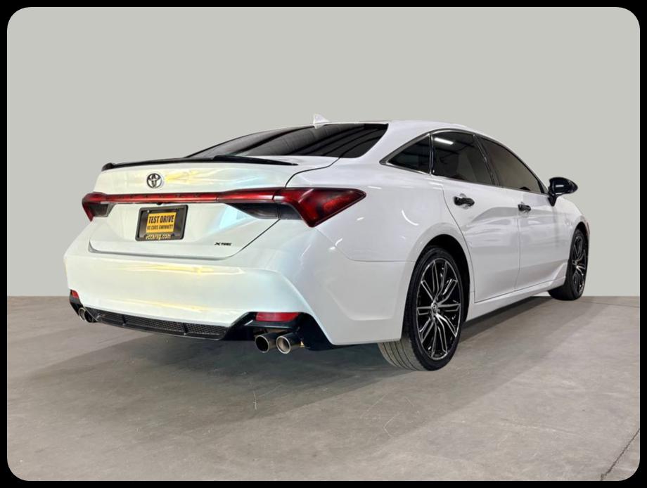 Toyota Avalon photo 5