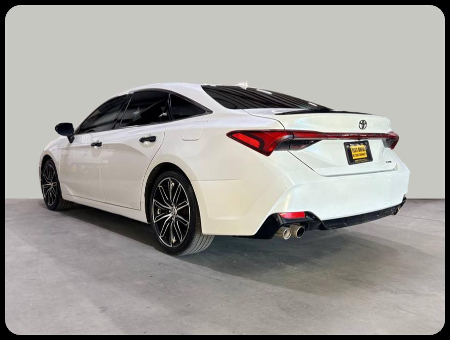 Toyota Avalon photo 7
